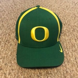 Oregon Ducks NEVER BEEN WORN dri-fit cap